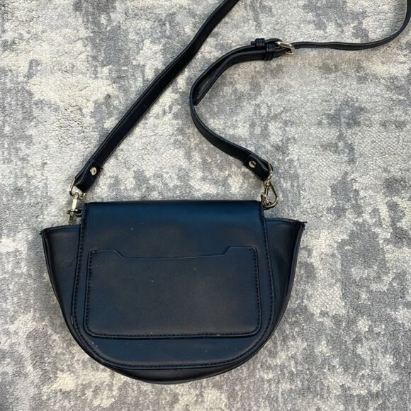 Urban Expressions Black Vegan Leather Saddle Bag Crossbody - Picture 12 of 14